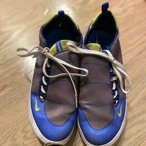 Nike sneakers size 7.5